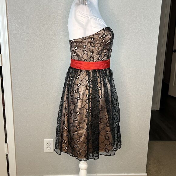 Phoebe Couture Size 6 Mini Dress Lace Corset Bustier Whimsigoth Black Red Belt - Picture 5 of 7